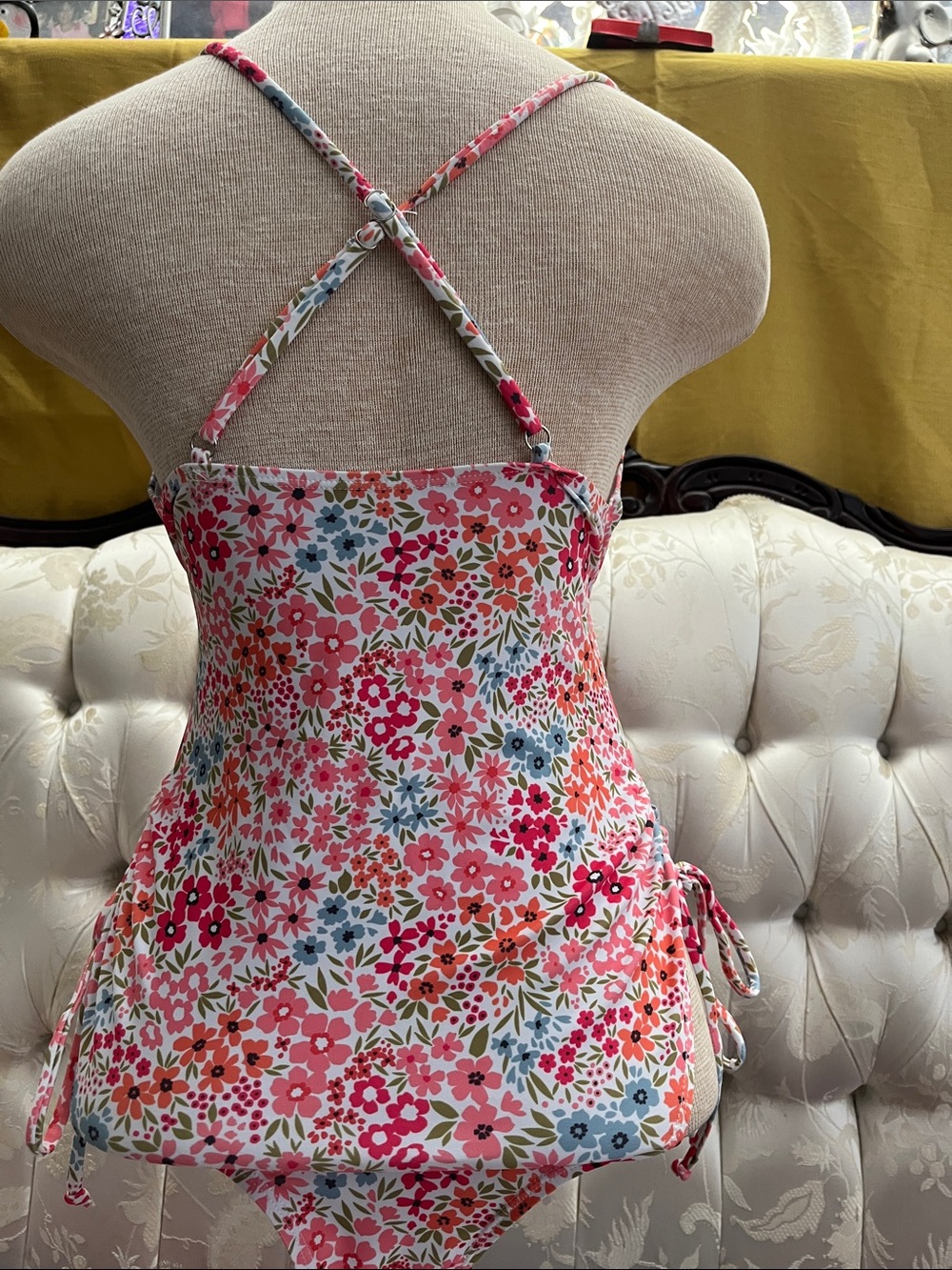 Source Unknown Pink Floral One-Piece Swimwear. NWOT - Picture 4 of 4